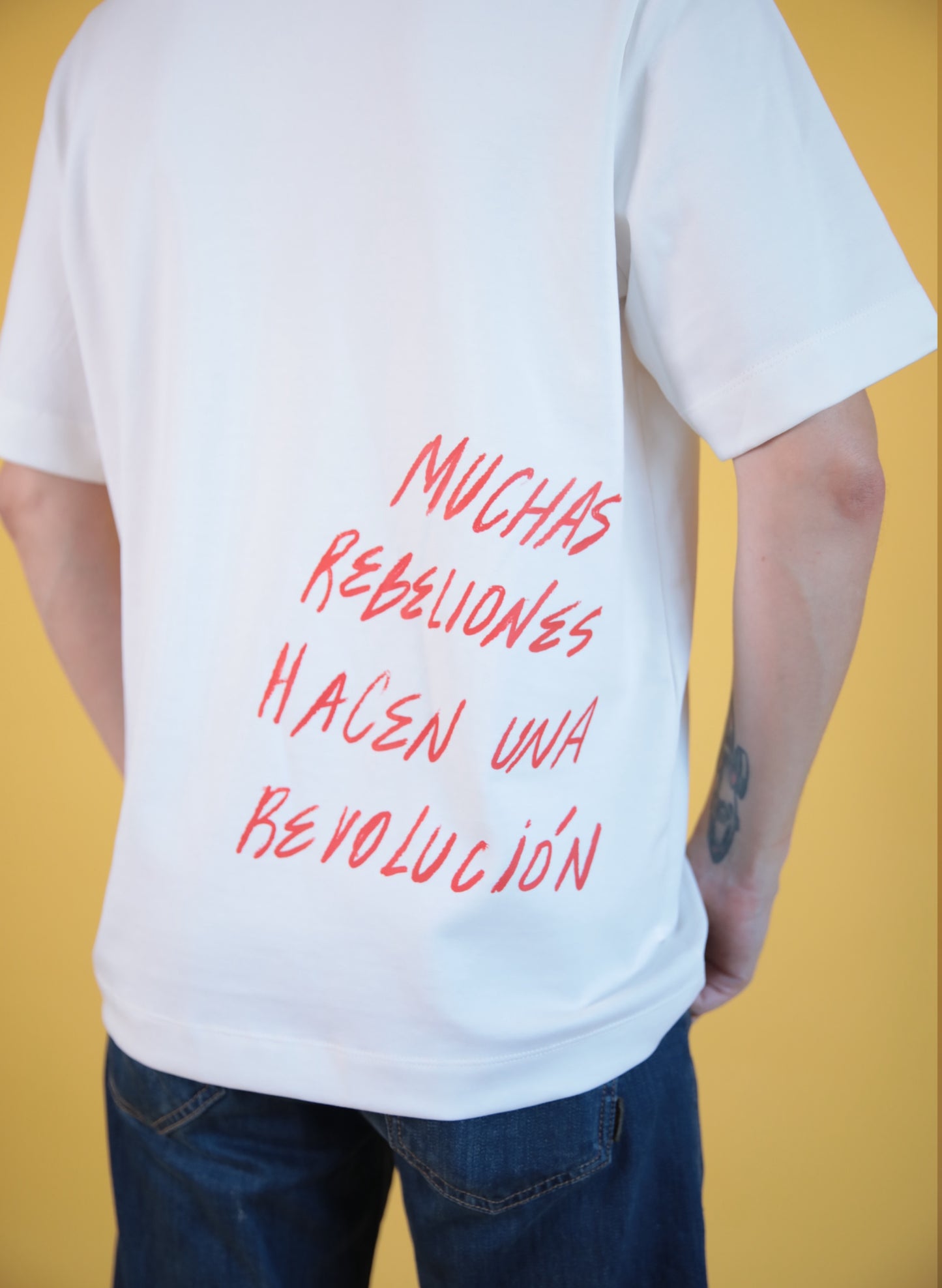 Camiseta Rebeliones Blanca